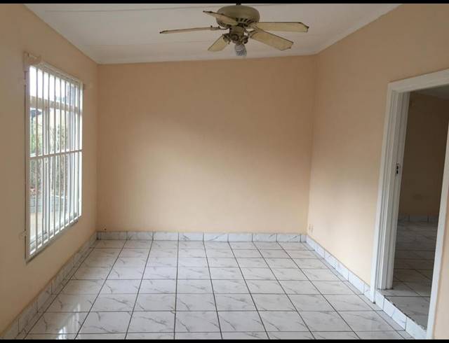 3 BEDROOM HOUSE FOR SALE IN SEA VIEW